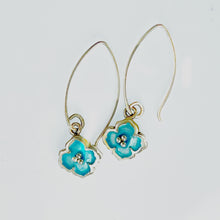Load image into Gallery viewer, Blossom earrings