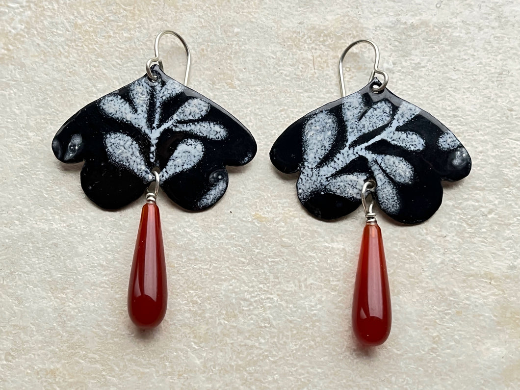 Black and white jade pattern earrings
